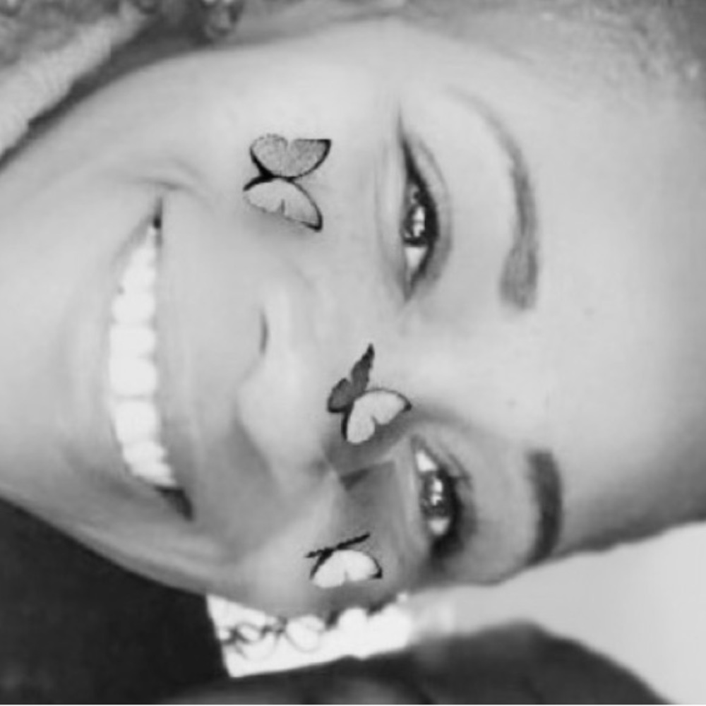 Meet your Posher, Tamika m